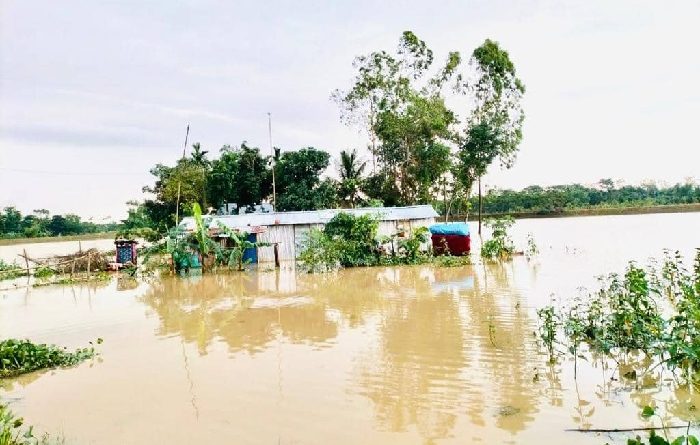 বিয়ানীবাজারের প্রায় ৭০ হাজার মানুষ পানিবন্দি